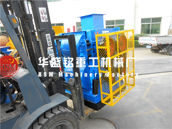 購(gòu)買(mǎi)一臺(tái)質(zhì)量好的四輥破碎機(jī)多少錢(qián)